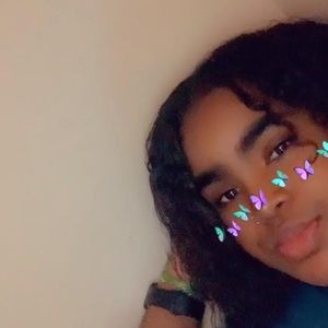 Meet your Posher, Anny